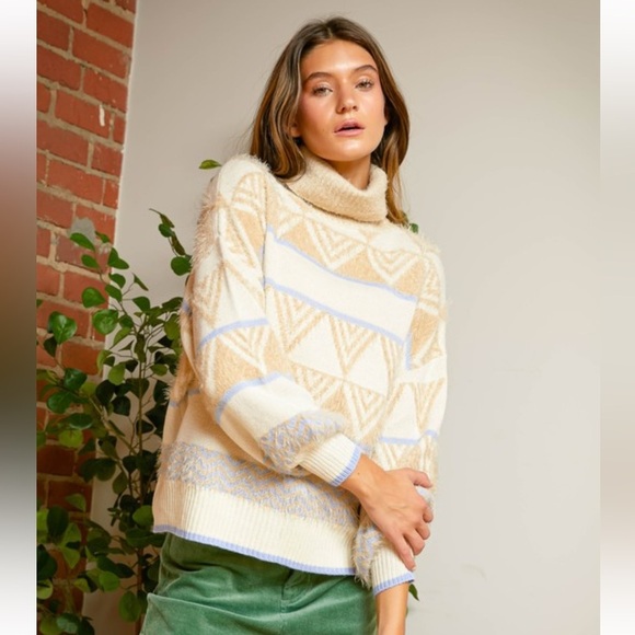 39. OVERSIZED U NECK LINE ETHNIC PRINTED FUZY FLEECE SOFT WARM SWEATER - Picture 3 of 4